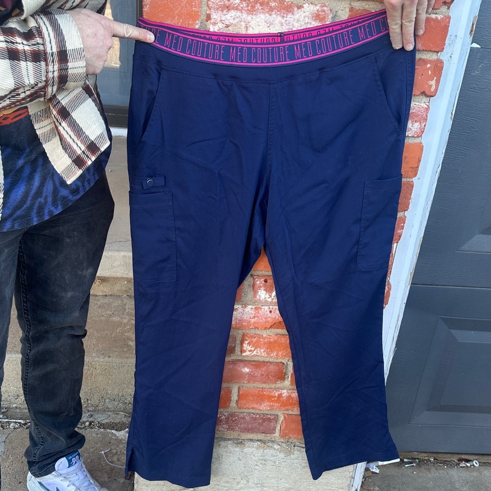 Women’s Scrub Pants- Med Couture
